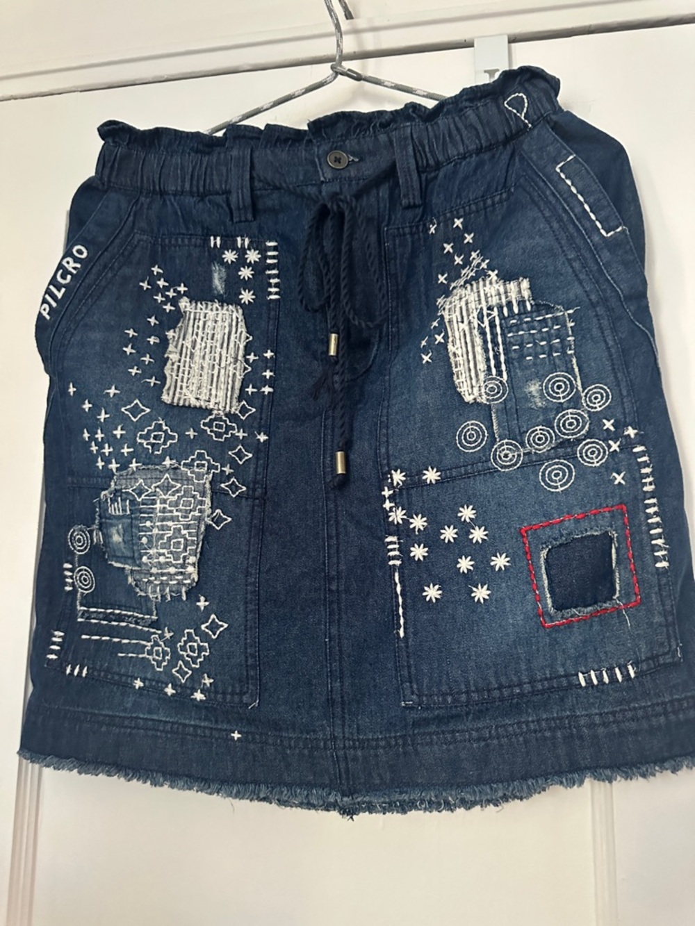 Pilcro Navy Embroidered Denim Mini Skirt -Preloved - Picture 1 of 15